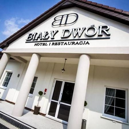 Rychwal Bialy Dwor Bed & Breakfast エクステリア 写真