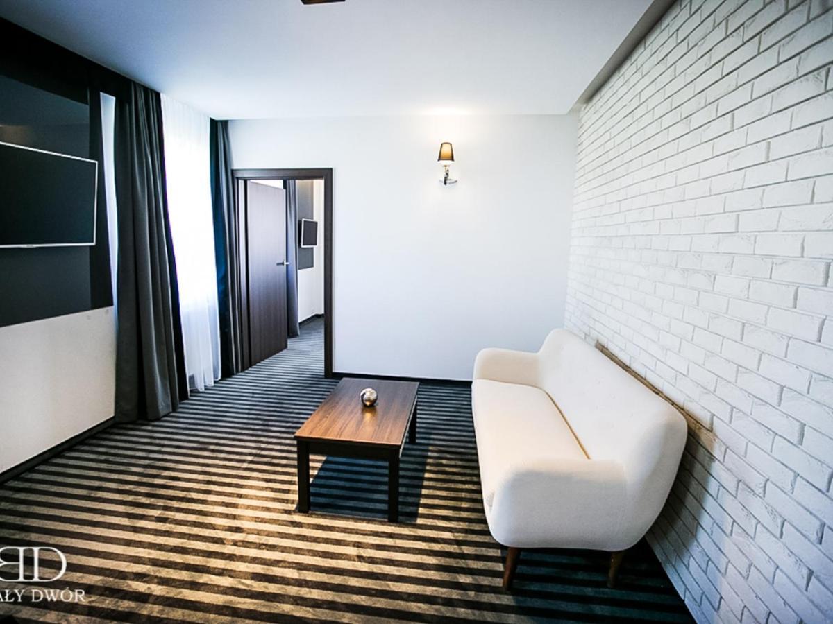 Rychwal Bialy Dwor Bed & Breakfast エクステリア 写真