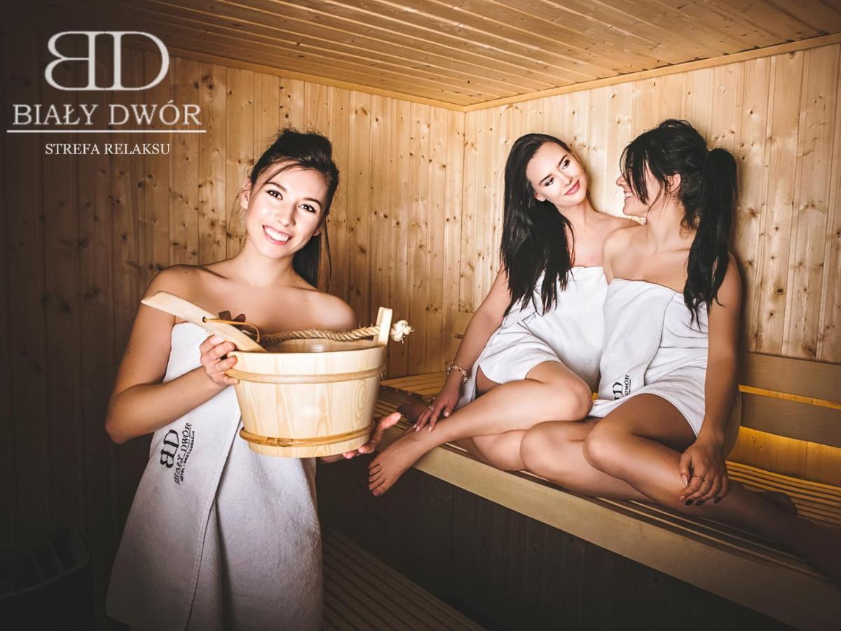 Rychwal Bialy Dwor Bed & Breakfast エクステリア 写真