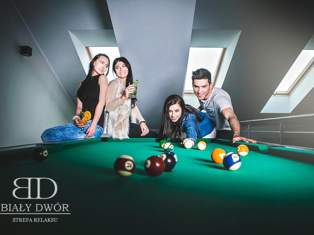 Rychwal Bialy Dwor Bed & Breakfast エクステリア 写真